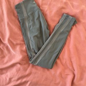 Lulu lemon bra and legging set